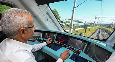 Bakan Uraloğlu: Trenler, Hareket Halinde Dahi Otonom Muayene Edilebilecek