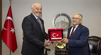 Büyükkılıç’a Teşekkür Eden Özvatan Belediye Başkanı Demir: “Hizmet İltifata Tabidir”