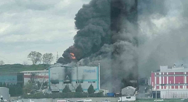 Tekirdağ'daki Plastik Fabrikası Yangını Kontrol Altında