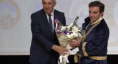 Türkiye'nin İlk Siber Ahisi, Turkovac'ın Geliştiricisi Prof. Dr. Aykut Özdarendeli Seçildi