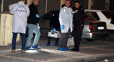 3 polis ve 1 bekçiyi bıçakla yaralayan bipolar hastasının öldürülmesinde 3 polise beraat istemi