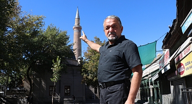 900 Yıllık Ulu Cami’nin Minare Kitabesi, Deprem Sonrası Okunamaz Hale Geldi