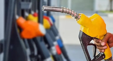 Akaryakıta Çifte Zam Geliyor! Benzin ve Motorin Fiyatlarında Artış Bekleniyor