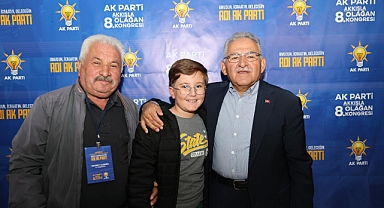 Başkan Büyükkılıç, AK Parti Akkışla Kongresi’nde Vatandaşları ve Partilileri Kucakladı