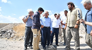Başkan Büyükkılıç, İncesu'da Devam Eden Mozaik Kazı Çalışmalarını İnceledi