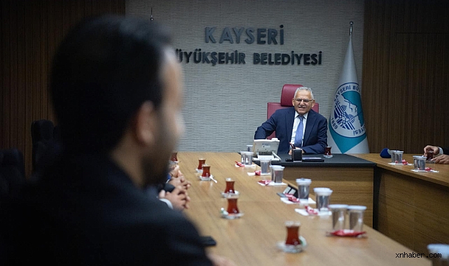 Başkan Büyükkılıç, Mobilyacılar Odası ve E-Ticaret Temsilcilerini Ağırladı