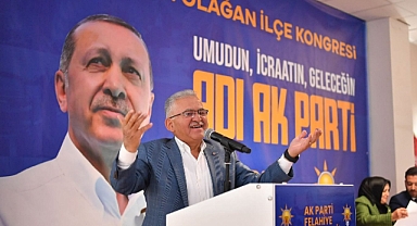 Başkan Büyükkılıç’tan İki Kongrede “Hizmet” Vurgusu