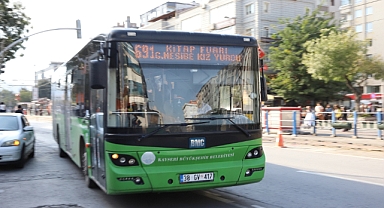 Başkan Büyükkılıç'tan Kayseri Kitap Fuarı'na Ücretsiz Ulaşım Desteği