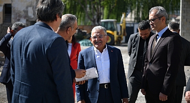 Başkan Büyükkılıç, Tarihi Kayseri Mahallesi Projesi’nin İkinci Etap Çalışmalarını İnceledi