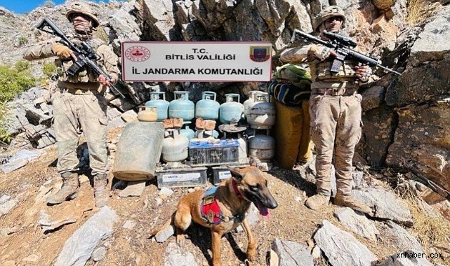Bitlis'te PKK'lıların kullandığı sığınakta yaşam malzemesi geçirildi