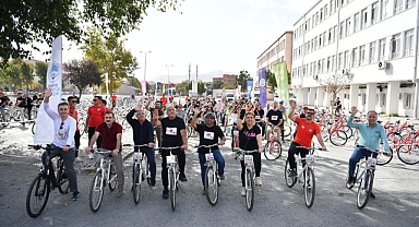 Doktorlar, Kayseri Büyükşehir Belediyesi ile “Sağlık” İçin Pedalladı