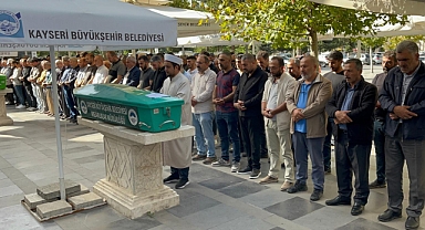 Düğünde kazara kuzeni tarafından öldürülen Sedat toprağa verildi