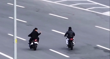 Eyüpsultan'da motosikletliler kaçtı polis kovaladı