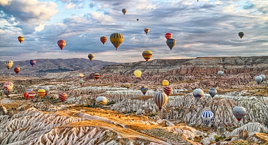 Kapadokya, Sıcak Hava Balonları ile Rekor Kırıyor: 9 Ayda 700 Bin Yolcu Taşıdı