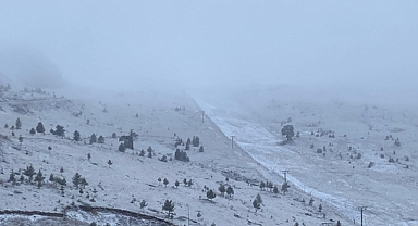 Kartalkaya Kayak Merkezi Beyaz Örtüyle Kaplandı