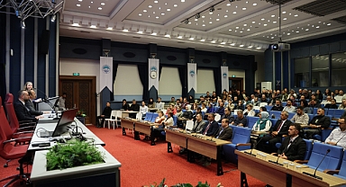 Kayseri Büyükşehir Belediyesi’nden Personeline Resmi Yazışmalar Eğitimi