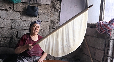 Kayseri’de 500 Yıllık Yufka Ekmeği Geleneği İmece Usulüyle Sürdürülüyor