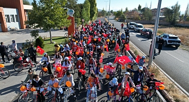 Kayseri'de Cumhuriyet Bayramı'na Özel Coşkulu Bisiklet Şenliği!