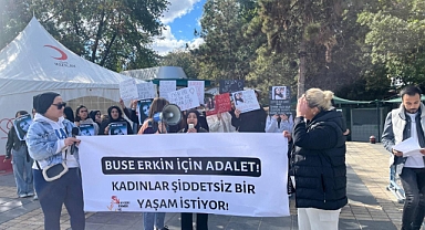 Kayseri'de Kadınlar, Buse Erkin İçin 'Adalet' Eylemi Düzenledi