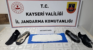 Kayseri'de Uyuşturucu Operasyonları: Metamfetamin ve Esrar Ele Geçirildi