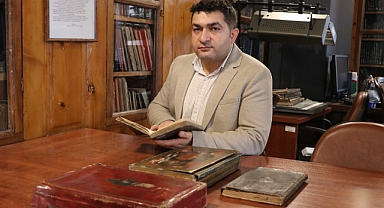 Öklid ve Maturidi'ninkinin de olduğu 2 bin 800 el yazması eser, bu kütüphanede korunuyor