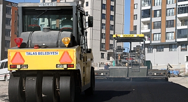 Talas’ta Sonbahar Asfalt Çalışmaları Hız Kesmeden Devam Ediyor