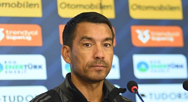 Van Bronckhorst: Amsterdam'dan sonra bugün gösterdiğimiz reaksiyon çok güzel