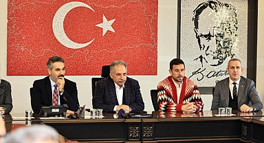 AK Parti Talas Teşkilatı, Başkan Yalçın’a Nezaket Ziyaretinde Bulundu