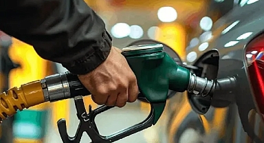 Akaryakıta Zam Kapıda: Benzin Fiyatlarına 74 Kuruş Artış Geliyor!