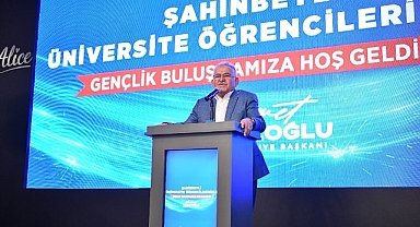 Başkan Büyükkılıç, Şahinbeyli Öğrencilerle Kayseri’de Buluştu