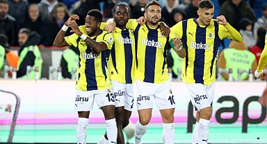 Fenerbahçe, Trabzonspor'u 3-2 mağlup ederek Süper Lig'deki mücadelesine devam etti.