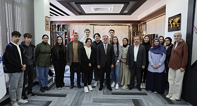 Gençlerin Başkanı Bilal Özdoğan, Hacılar’da Gençlere Umut Oluyor