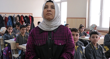 Görme Engeline Rağmen Başarıya Ulaşan Öğretmen: Şengül Aslan’ın İlham Veren Hikayesi