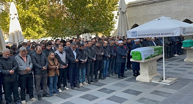 Kayseri'de 9. Kattan Düşen 17 Yaşındaki İpek Fidan Son Yolculuğuna Uğurlandı