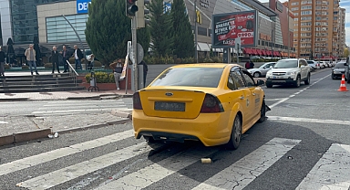 Kayseri'de Trafik Kazası: Otomobil ile Kamyonet Çarpıştı, 6 Yaralı
