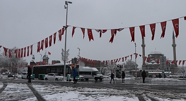 Kayseri Emniyet Müdürlüğü'nden Kar Yağışı Sonrası Bilgilendirme