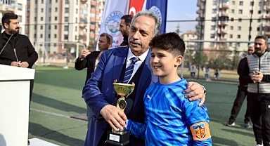 Talas'ta Öğretmenler Günü Futbol Turnuvası Coşkuyla Gerçekleşti, Şampiyon Kayserispor
