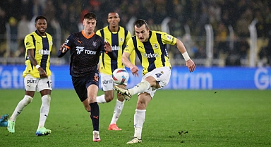 Fenerbahçe, Başakşehir'i 3-1 Yenerek 3 Puanı Kaptı!