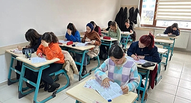 Genç KAYMEK’ten 1.100 Öğrenciye Sınav Desteği: Stresi Yönet, Başarıya Ulaş!