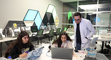 Kayseri Bilim Merkezi’nden Abdullah Gül Üniversitesi Öğrencilerine Ücretsiz Arduino Eğitimi!