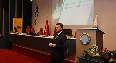 Kayseri Büyükşehir'den Öğretmen Akademisi'ne Destek: “Şehrimizi Akıllı Şehir Bağlamında Geliştirmek Lazım”