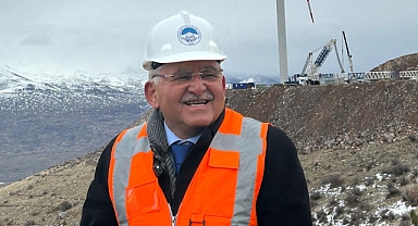 Kayseri Büyükşehir'den Türkiye'de Bir İlk: Toplu Ulaşım için Rüzgâr Enerjisi