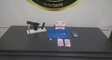 Kayseri’de Narkotik Operasyonu: Uyuşturucu ve Silah Ele Geçirildi!