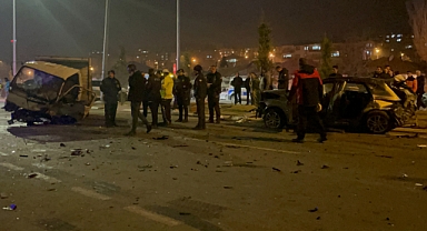 Kayseri'de otomobil ile kamyonet çarpıştı: 6 yaralı