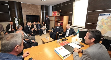 Kayseri İYİ Parti, Ticaret Odası Başkanı Ömer Gülsoy ve Heyetini Ağırladı: Ortak Çalışmalar ve Projeler Gündeme Alındı!