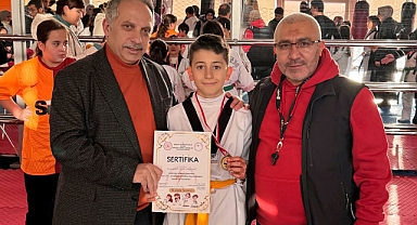 Talas Sporcu Fabrikası Tekvandocuları Kuşaklarını Taktı!