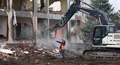 Talas’ta Yıkıma Yenilikçi Çözüm: Ses Titreşimleriyle Güvenli Yıkım