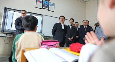 Vali Gökmen Çiçek'ten Sarıoğlan ve Özvatan'a Çalışma Ziyareti