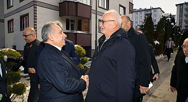 Yusuf Ziya Yılmaz'dan Talas Belediyesi'ne Övgü: 100 Apartmana 100 Kütüphane Projesi Her Yerde Uygulanmalı!