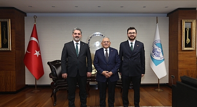 Başkan Büyükkılıç, İl Başkan Adayı Okandan ve İl Başkanı Üzüm’ü Ağırladı